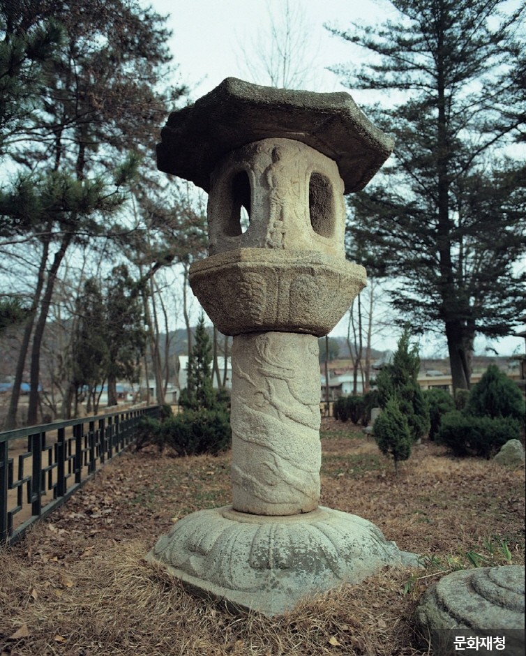 군산 발산리 석등 모습 3