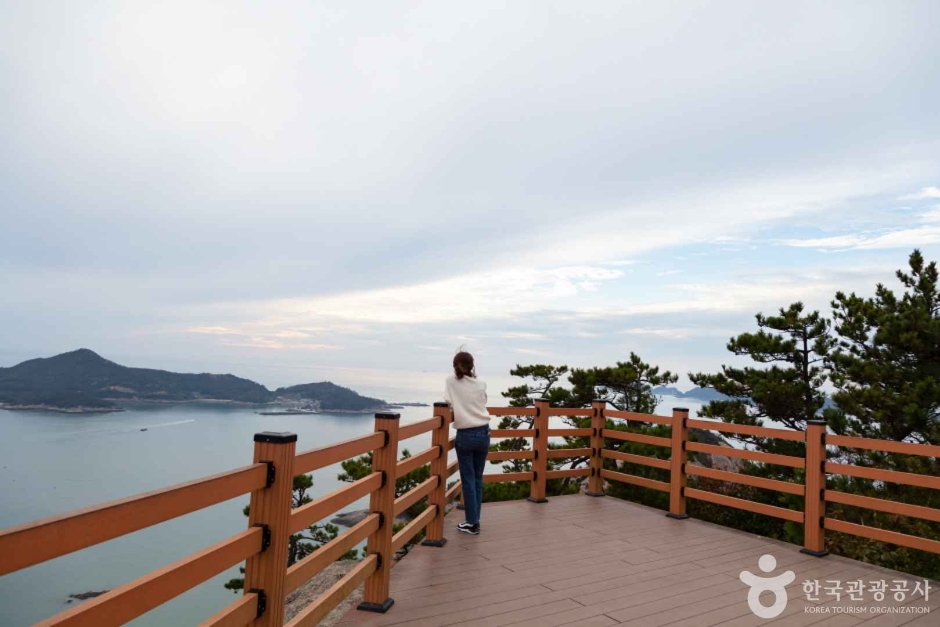 사진: 한국관광공사(공공누리 제3유형) 대장봉 모습 2