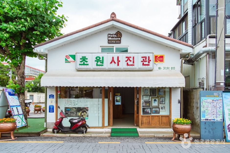 군산 영화의 거리 모습