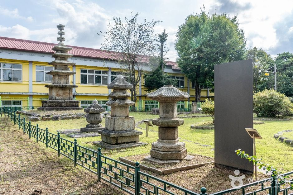 사진: 한국관광공사(공공누리 제1유형) 발산리육각부도 모습 3