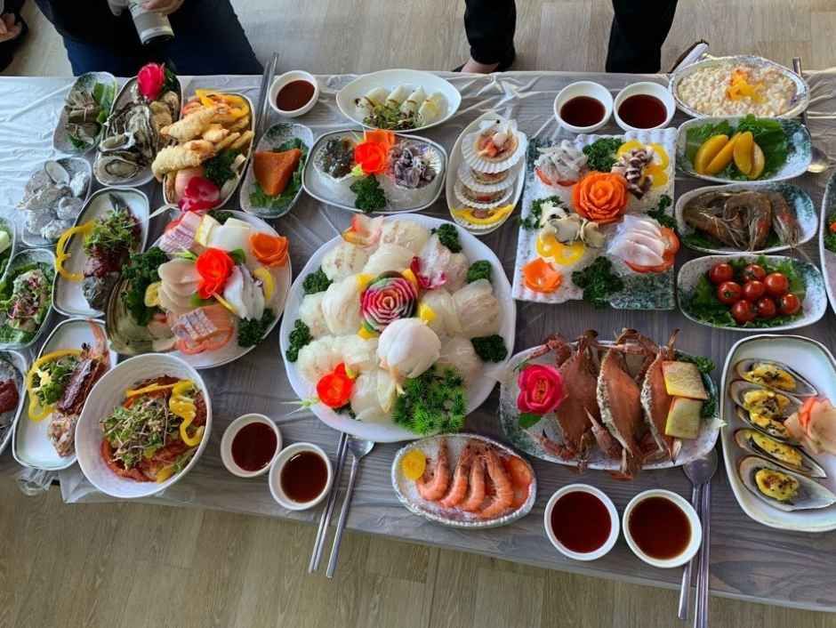 군산대전횟집 매장·음식 2