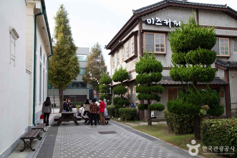 장미갤러리 모습 4