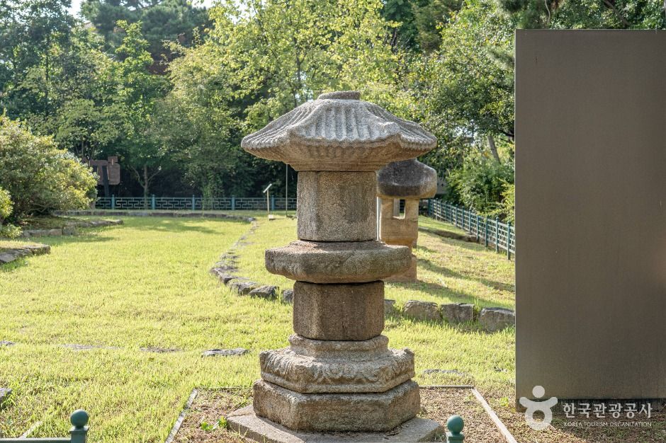사진: 한국관광공사(공공누리 제1유형) 발산리육각부도 모습 2