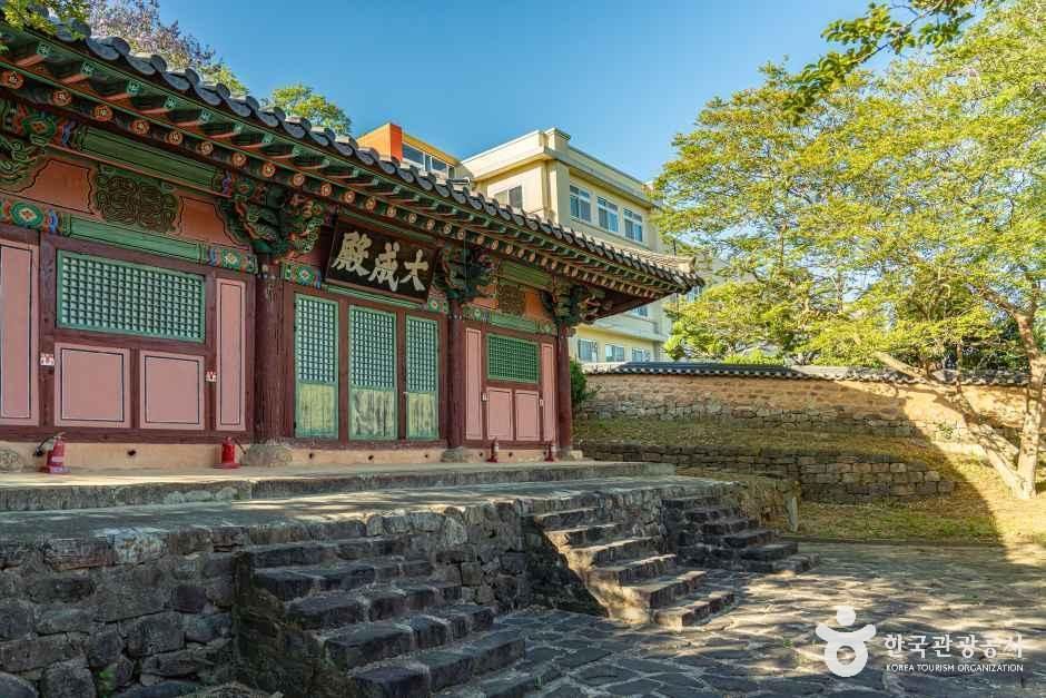 사진: 한국관광공사(공공누리 제1유형) 임피향교 모습 3