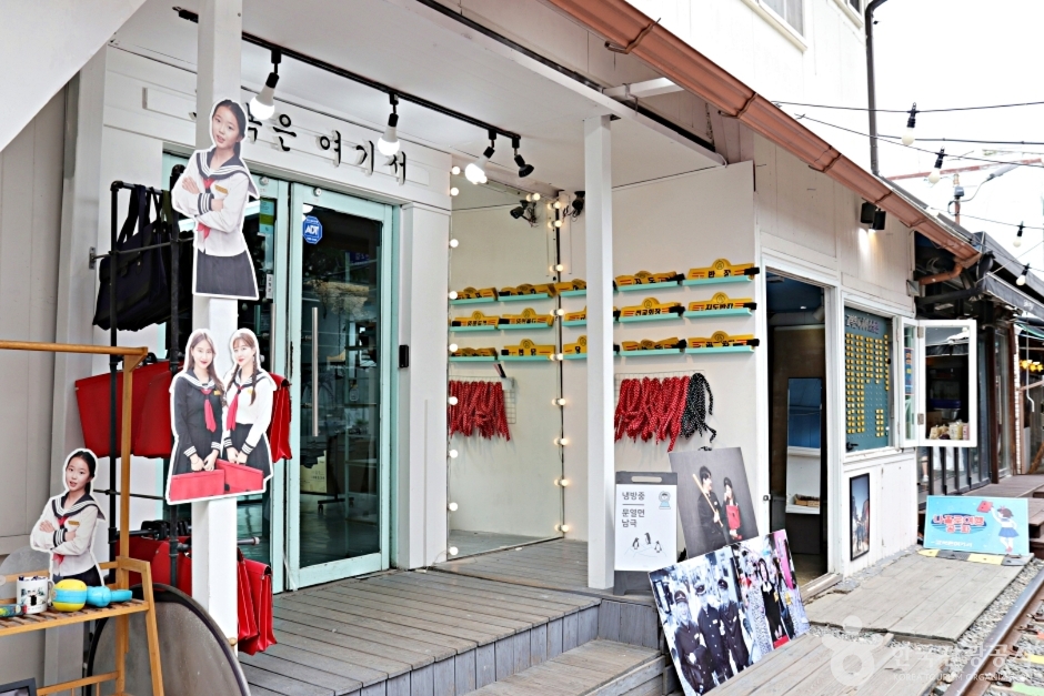 사진: 한국관광공사(공공누리 제3유형) 경암동 철길마을 모습 2