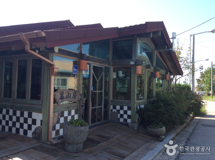 사진: 한국관광공사(공공누리 제3유형) 모산방 매장·음식 2