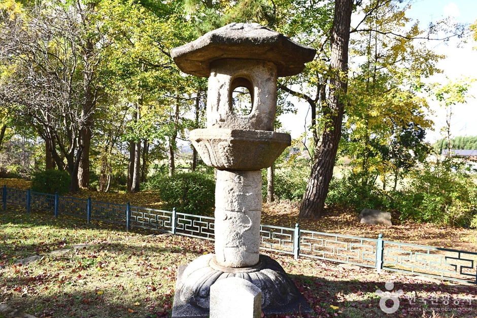 군산 발산리 석등 모습 5